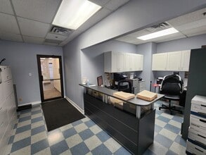 5109 Steeles Ave W, Toronto, ON à louer Photo intérieure– Image 2 sur 8