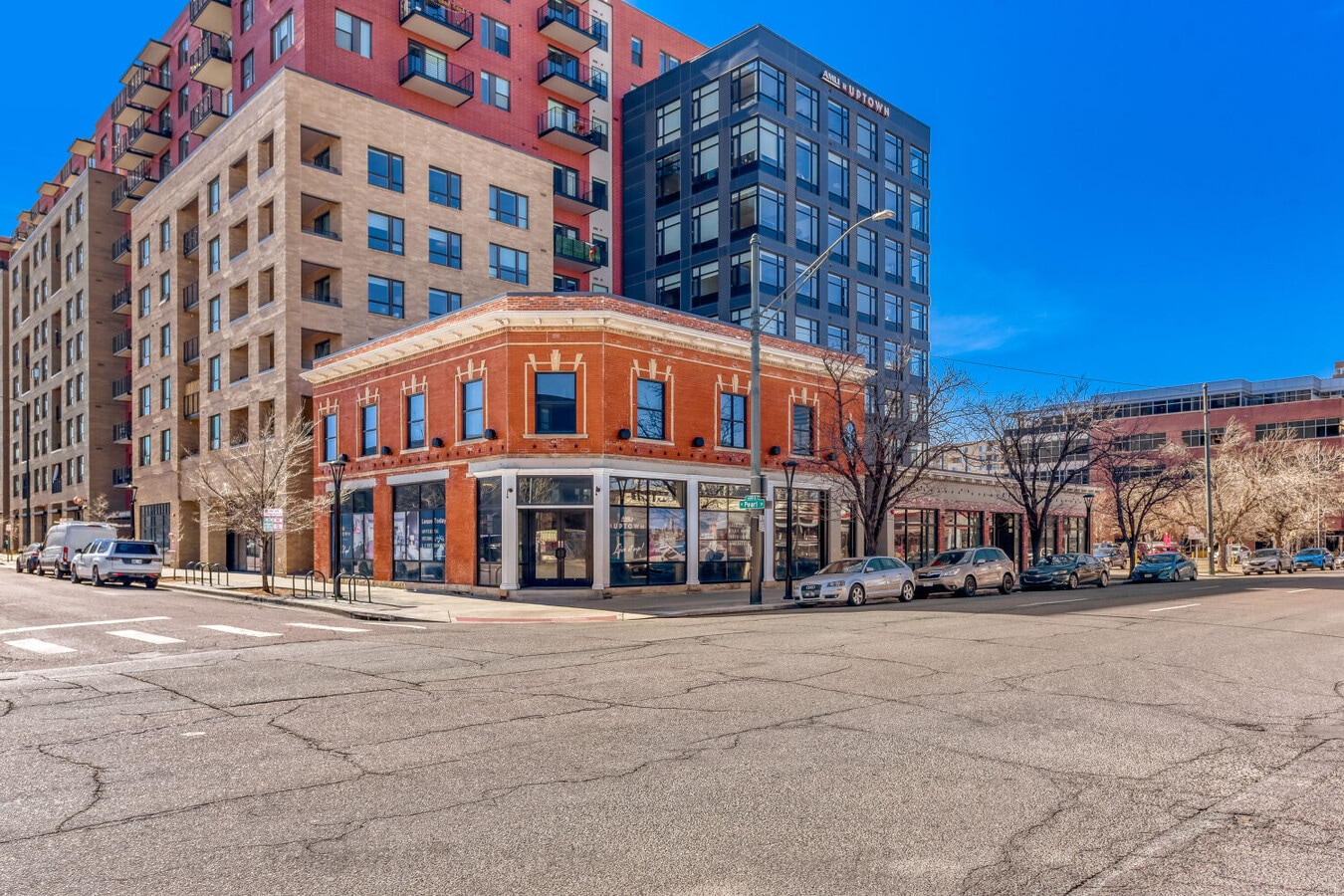 1665 N Pearl St, Denver, CO 80203 - Lot 1665 Pearl - - Photo intérieure - Image 1 of 28