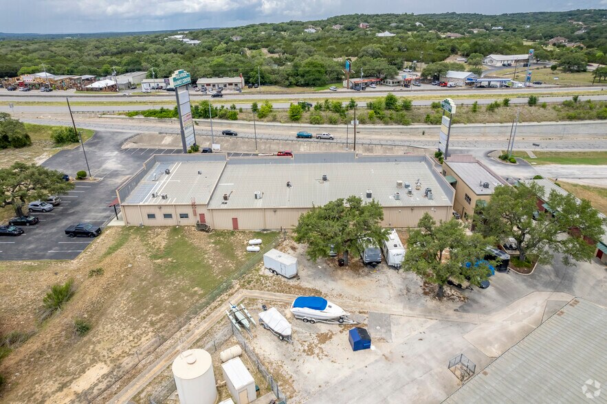 30070 N US Highway 281, Bulverde, TX à louer - Photo de l’immeuble – Image 3 sur 3