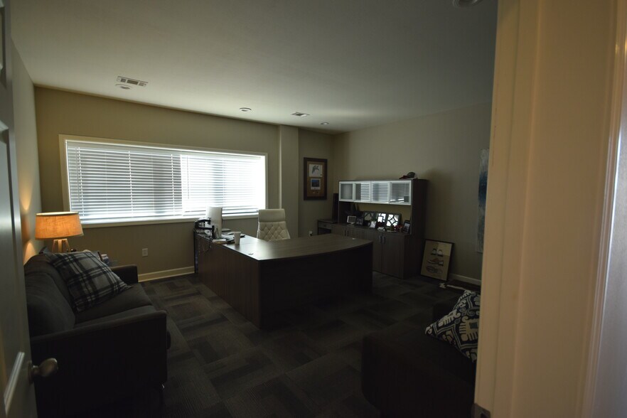 170 Commerce Rd, Conway, AR à louer - Photo de l’immeuble – Image 2 sur 11