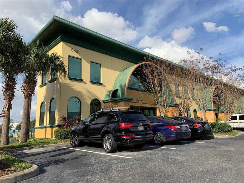 6881 Kingspointe Pky, Orlando, FL à vendre Photo principale– Image 1 sur 138