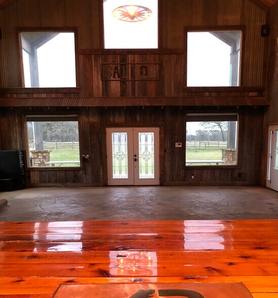 608 Farm to Market 1818 rd, Diboll, TX à vendre - Photo intérieure – Image 2 sur 6