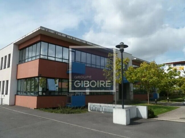Plus de détails pour Bureau à louer
