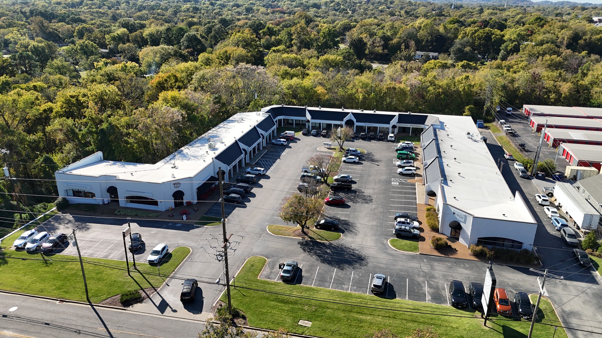 4825 Trousdale Dr, Nashville, TN à louer Photo intérieure– Image 1 sur 16