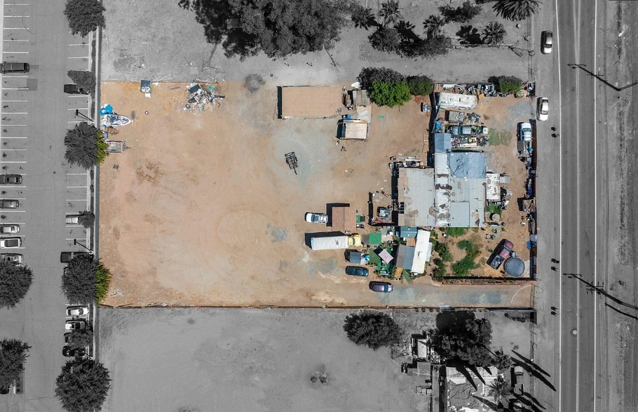 29511 3rd St, Lake Elsinore, CA à vendre - Photo principale – Image 1 sur 5