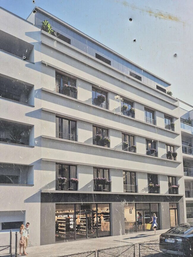 Plus de détails pour Local commercial à louer