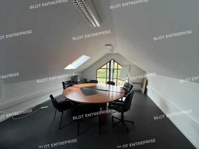 Bureau dans Carquefou à louer - Photo de l’immeuble – Image 3 sur 9