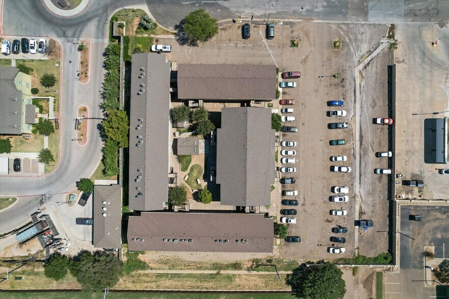 306 Toledo Ave, Lubbock, TX à vendre - Photo de l’immeuble – Image 2 sur 24