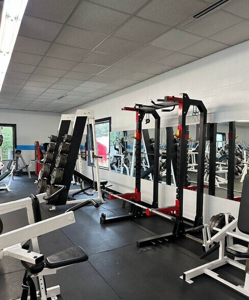 1250 Route 44, Raynham, MA à vendre - Photo de l’immeuble – Image 3 sur 4