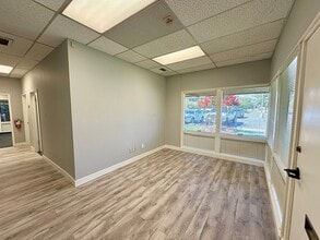 3002-3028 Beacon Blvd, West Sacramento, CA à louer Photo intérieure– Image 2 sur 5