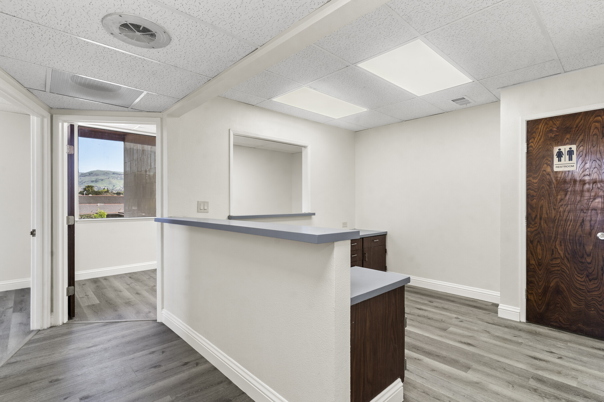 244 N Jackson Ave, San Jose, CA à louer Photo intérieure– Image 1 sur 10