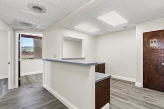 244 N Jackson Ave, San Jose, CA à louer Photo intérieure– Image 1 sur 10