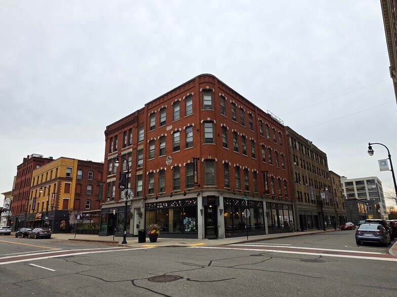 56 Franklin St, Worcester, MA à louer - Photo de l’immeuble – Image 3 sur 21