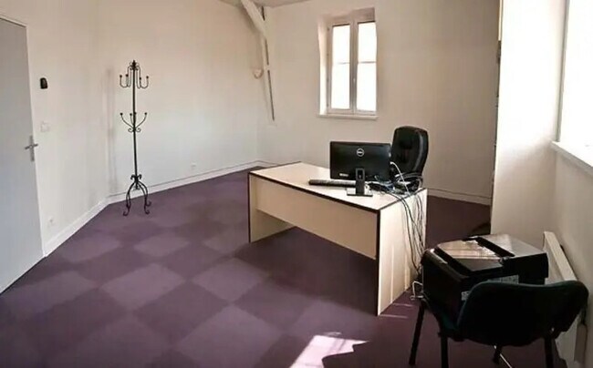 Plus de détails pour Bureau/Médical à louer