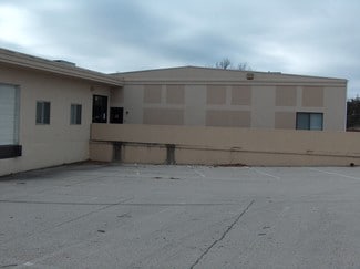 Plus de détails pour 2217 Saint Marys Blvd, Jefferson City, MO - Local d’activités à vendre