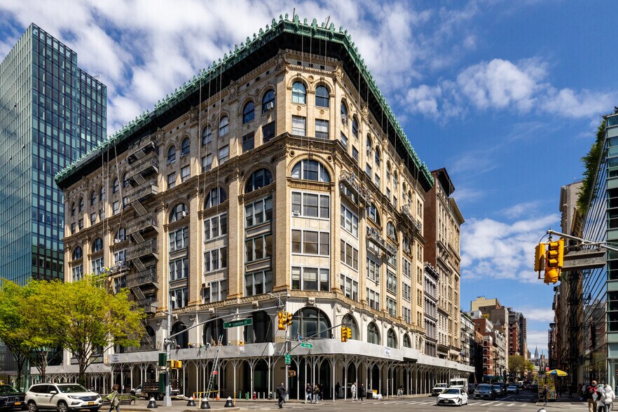 611 Broadway, New York, NY à louer - Photo de l’immeuble – Image 1 sur 5