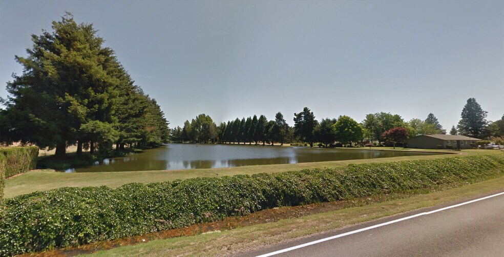 2410 Shaff Rd SE, Aumsville, OR à vendre - Photo de l’immeuble – Image 2 sur 4