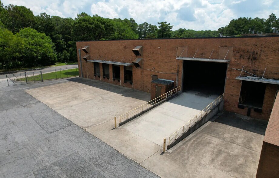 4795 Fulton Industrial Blvd SW, Atlanta, GA à louer - Photo de l’immeuble – Image 2 sur 2