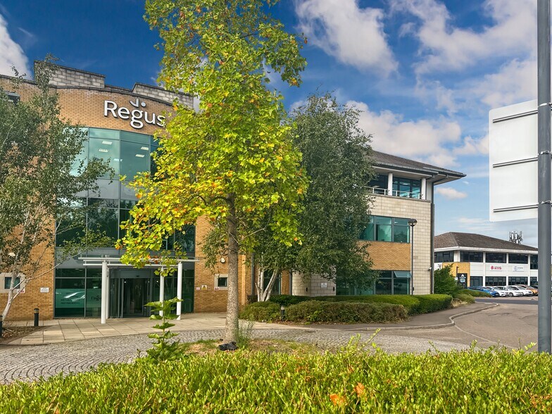Lyon Way, Frimley à louer - Photo intérieure – Image 1 sur 10