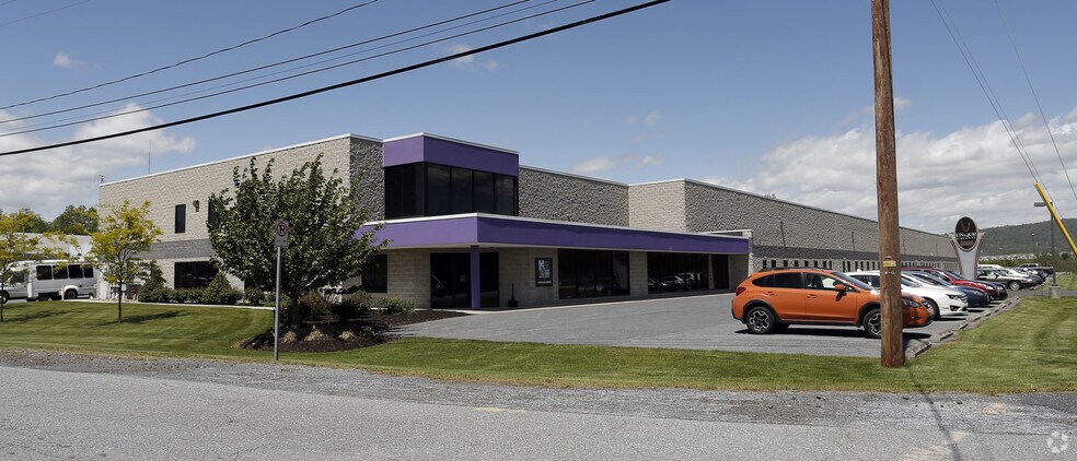 1900 Crooked Hill Rd, Harrisburg, PA à louer - Photo principale – Image 1 sur 12