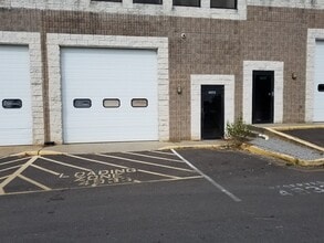 4925-4949 Beech Rd, Temple Hills, MD à louer Photo intérieure– Image 2 sur 14