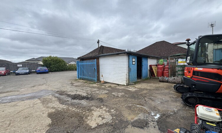 50 London Road & 9 The Patch, Riverhead, Sevenoaks à vendre - Photo de l’immeuble – Image 3 sur 22