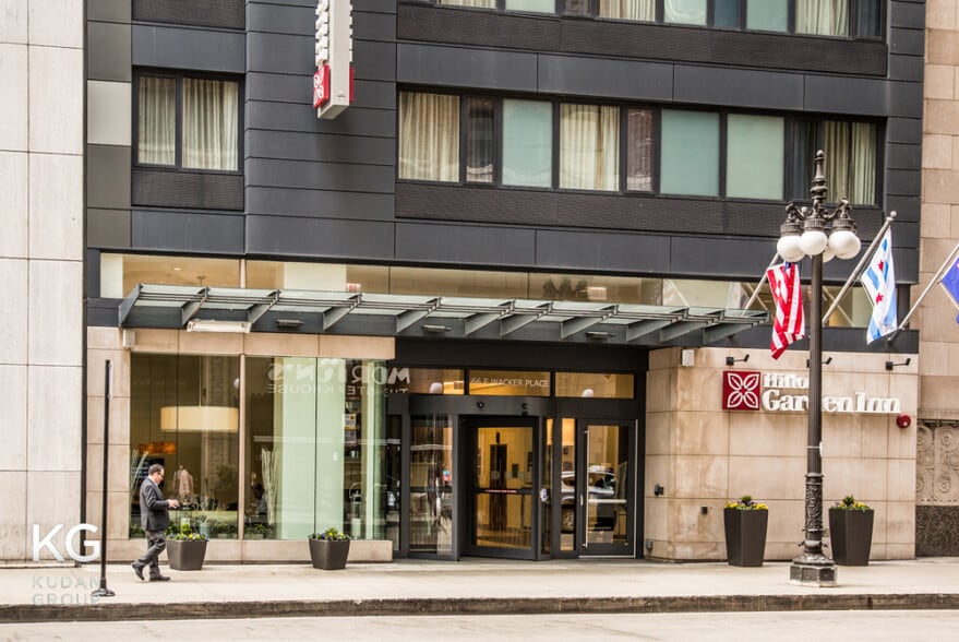 66 E Wacker Pl, Chicago, IL à louer - Photo de l’immeuble – Image 3 sur 12