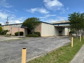 6003 126th Ave N, Clearwater, FL à louer Photo intérieure– Image 2 sur 11