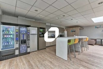 Bureau dans Évry-Courcouronnes à louer Photo intérieure– Image 1 sur 7