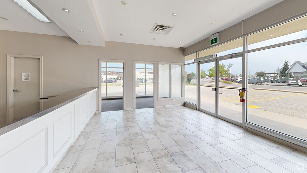 23 Mountainview Rd S, Halton Hills, ON à louer - Numérisation 3D Matterport – Image 3 sur 8