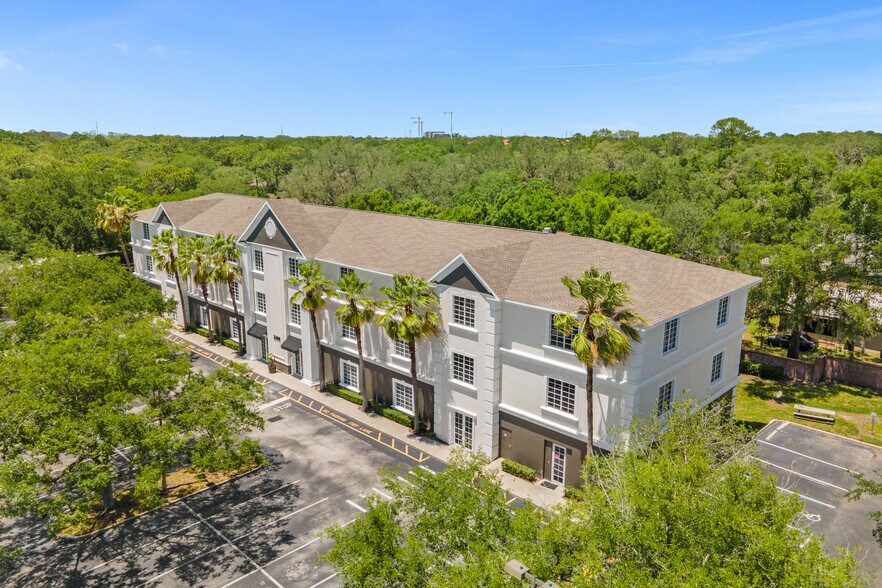 3300 W Lake Mary Blvd, Lake Mary, FL à louer - Photo de l’immeuble – Image 2 sur 4
