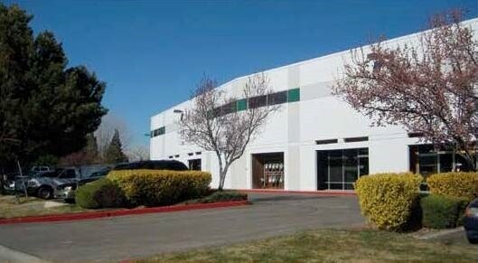 700-742 Spice Islands Dr, Sparks, NV à louer - Photo de l’immeuble – Image 1 sur 1