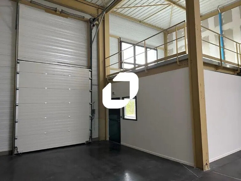 225 Avenue Des Marronniers, Bourgoin-Jallieu à vendre - Photo intérieure – Image 2 sur 30
