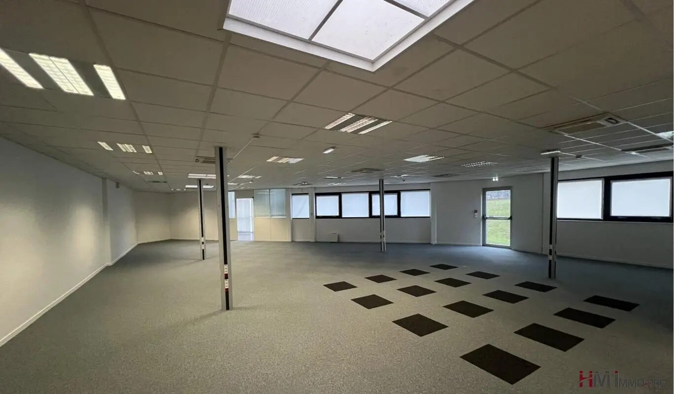 Bureau dans Mont-Saint-Aignan à louer Photo de l’immeuble– Image 1 sur 6