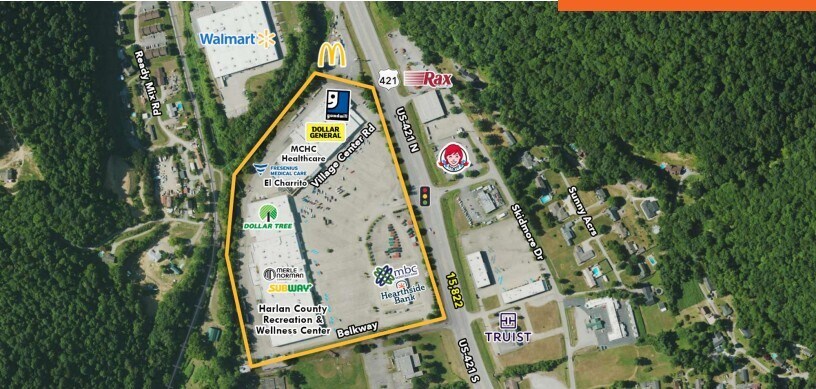 400 Village Center Rd, Harlan, KY à louer Photo de l’immeuble– Image 1 sur 2