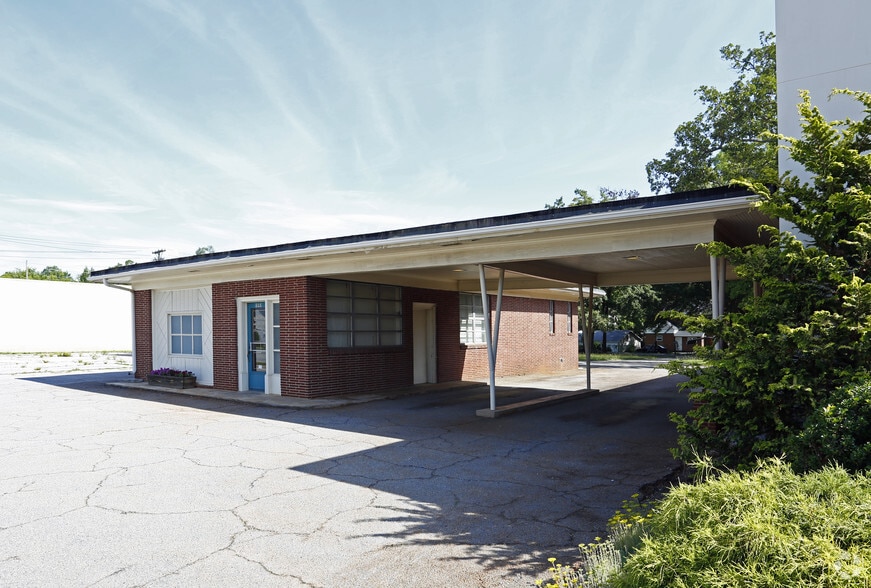 Redevelopment Opportunity | +/-0.66 Acre portefeuille de 2 biens à vendre sur LoopNet.fr - Photo principale – Image 2 sur 22