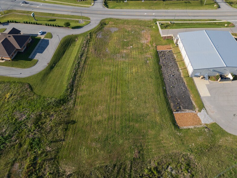 1222 S Hartmann Dr, Lebanon, TN à vendre - Photo de l’immeuble – Image 3 sur 4