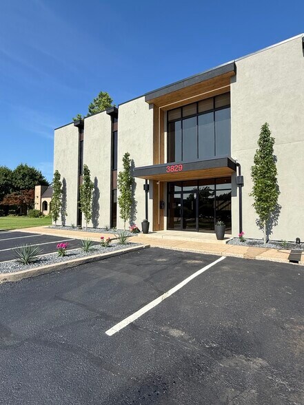 3829 N Classen Blvd, Oklahoma City, OK à louer - Photo de l’immeuble – Image 2 sur 40
