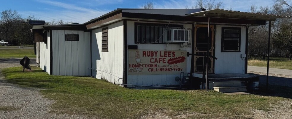 209 N Martin Luther King Jr Hwy, Mexia, TX à vendre - Photo principale – Image 1 sur 1