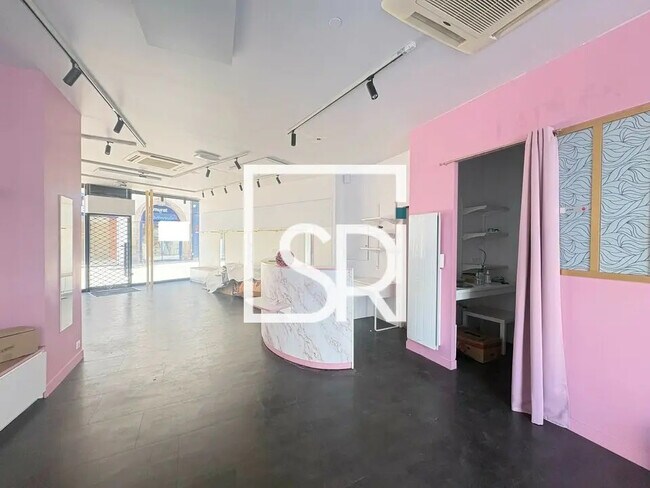 Plus de détails pour Local commercial à louer