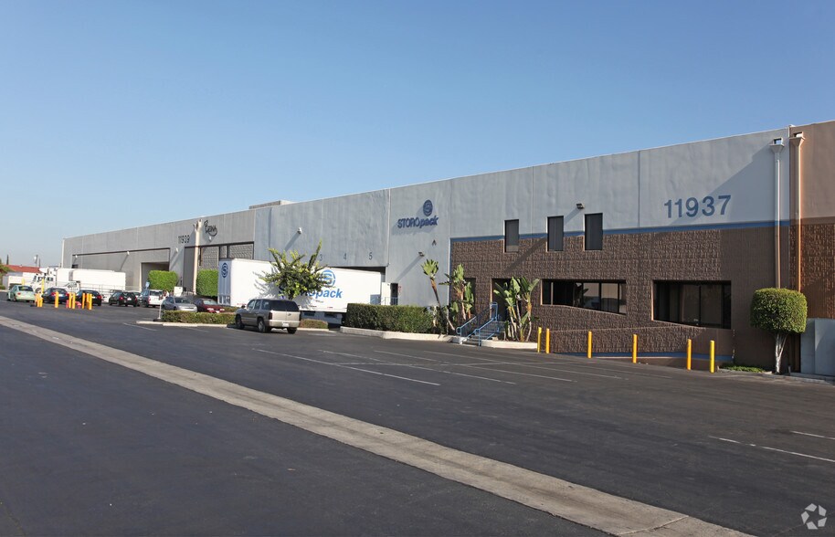 11937-11939 Woodruff Ave, Downey, CA à louer - Photo de l’immeuble – Image 3 sur 3