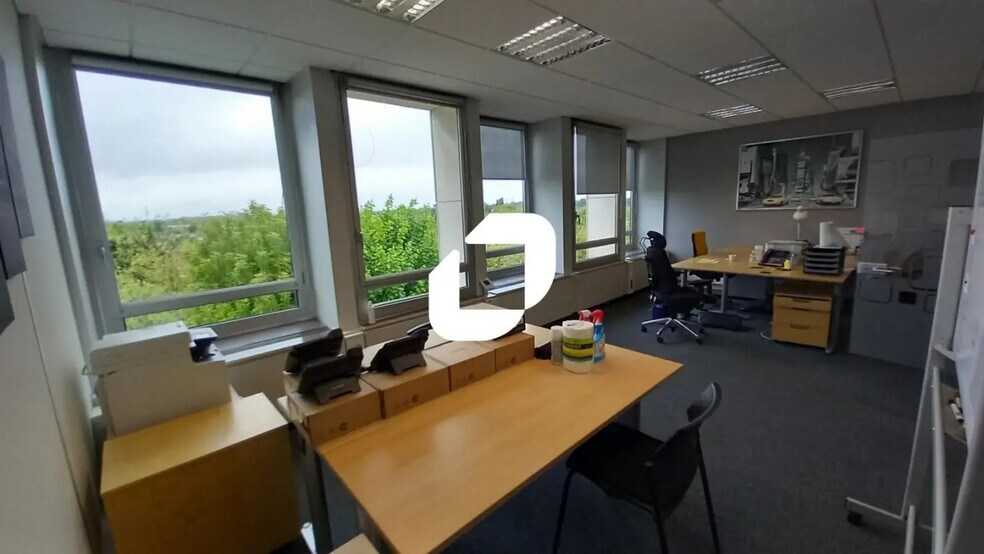 Bureau dans Marcq-en-Baroeul à louer - Photo de l’immeuble – Image 1 sur 12