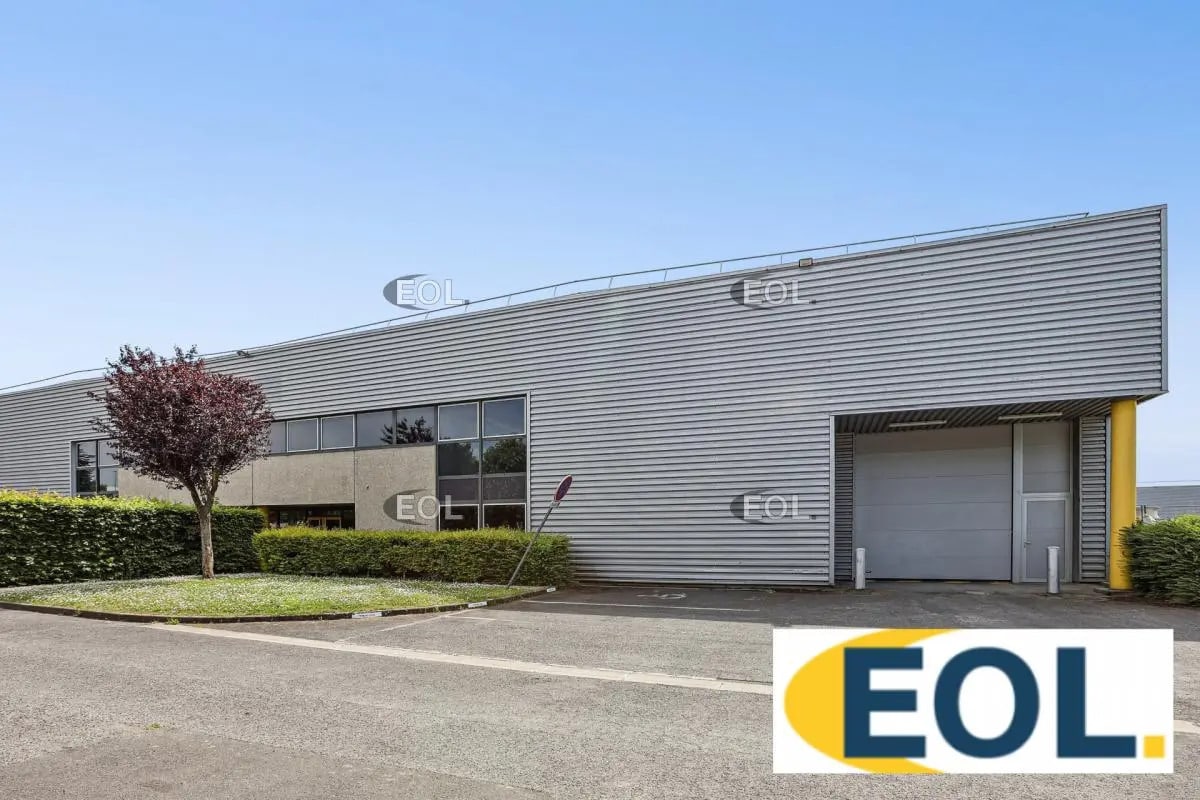 Local d’activités dans Le Mesnil-Amelot à louer Photo de l’immeuble– Image 1 sur 15