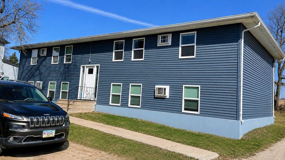 107 Homer St & 303 College St NW portefeuille de 2 biens à vendre sur LoopNet.fr - Photo de l’immeuble – Image 2 sur 3