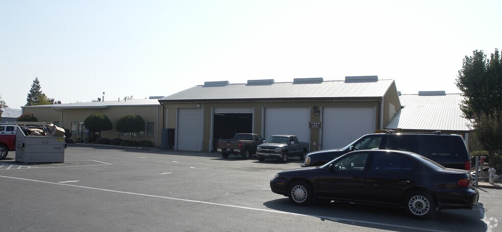 1735 Ashby Rd, Merced, CA à louer - Photo de l’immeuble – Image 3 sur 7
