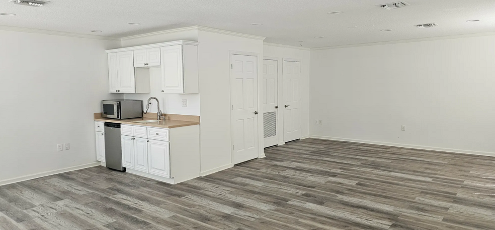 4107 26th St W, Bradenton, FL à vendre - Photo de l’immeuble – Image 3 sur 3