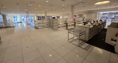 1500 Apalachee Pky, Tallahassee, FL à louer Photo intérieure– Image 2 sur 3