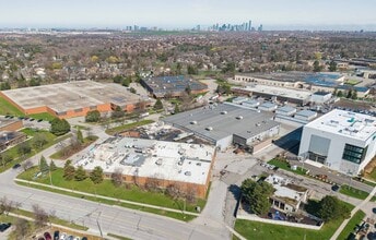 6515 Kitimat Rd, Mississauga, ON à louer Photo de l’immeuble– Image 1 sur 12