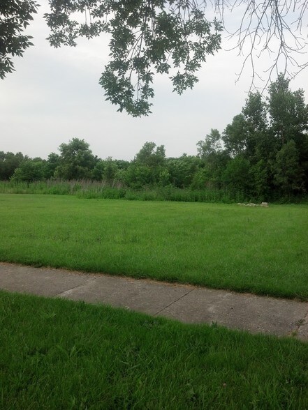 261 Rich Rd, Park Forest, IL à vendre - Photo principale – Image 1 sur 10