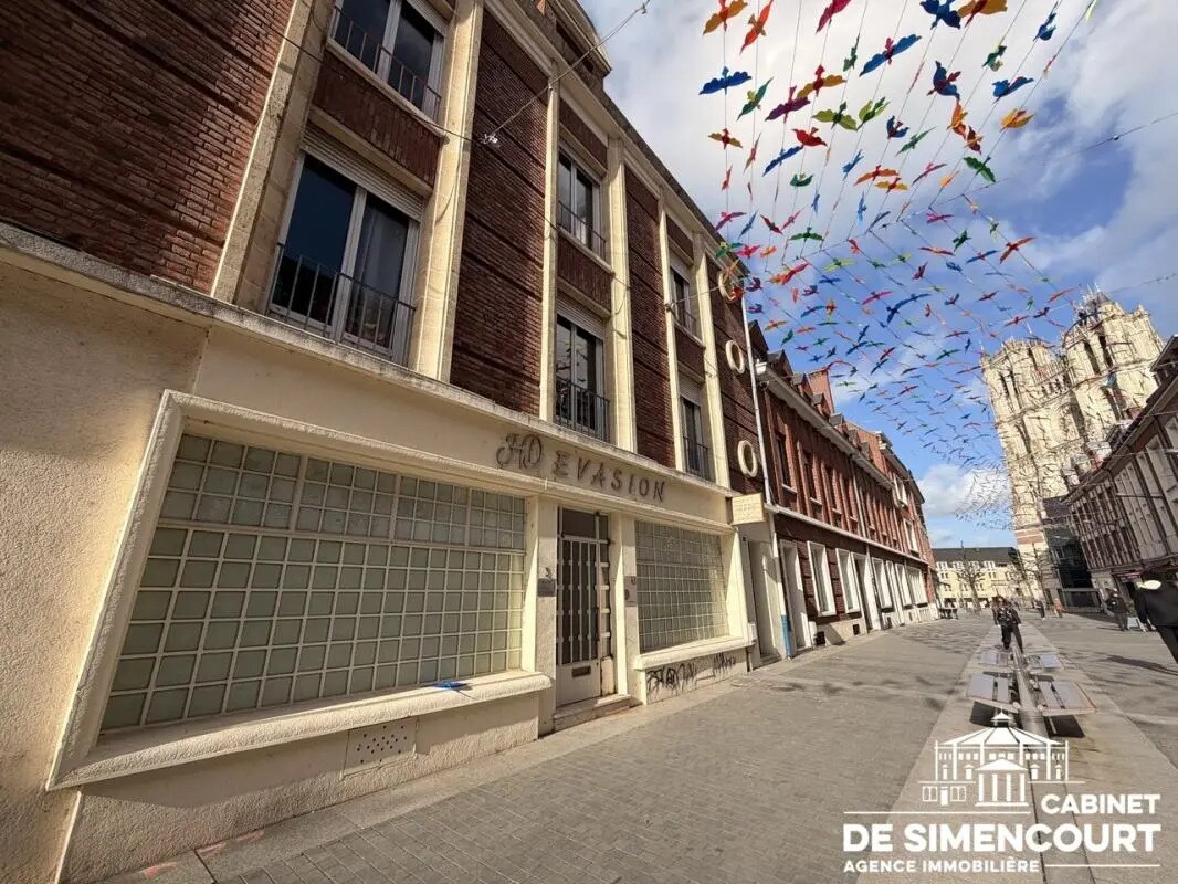 Local commercial dans Amiens à louer Photo de l’immeuble– Image 1 sur 4